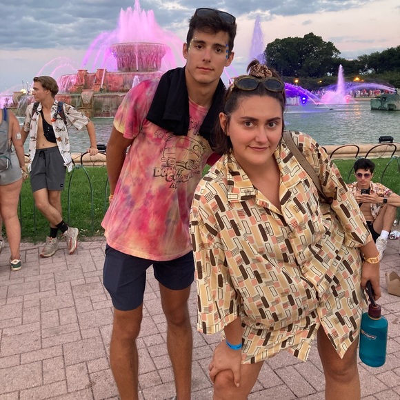 Meet your Posher, Anjela - Picture 2 of 3